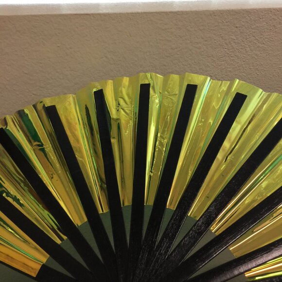 PRE-LOVED LASR - Acid Drip Iridescent Fluid Rave Fan- MISC104 - Picture 4 of 7